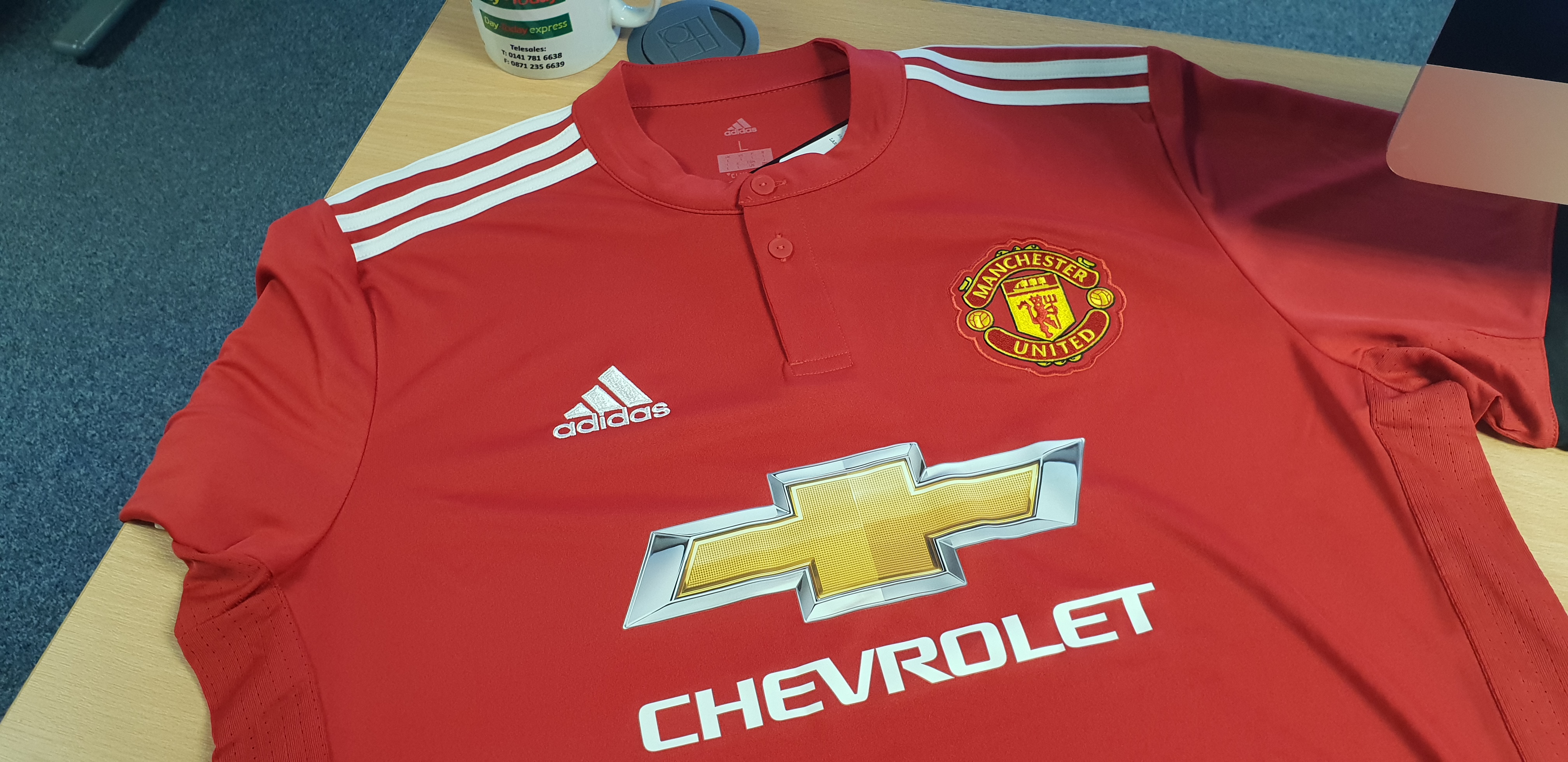 pink man united top